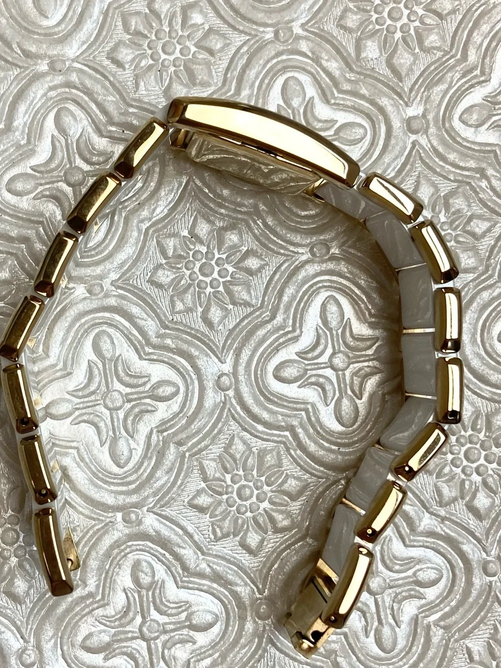 Pandora retired facets
